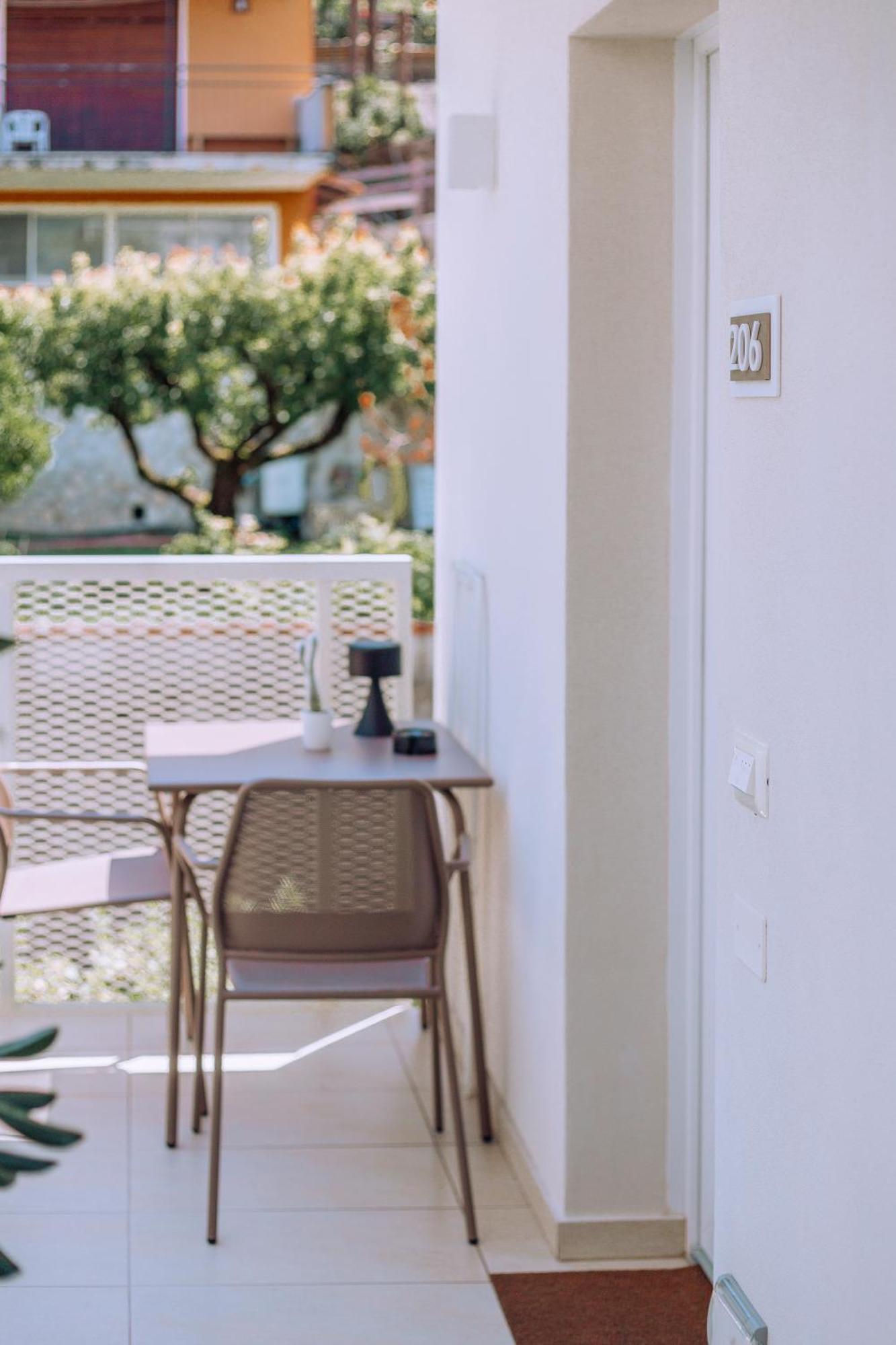 Ah Porticcioli Boutique Apartments サン・フェリーチェ・デル・ベナーコ エクステリア 写真